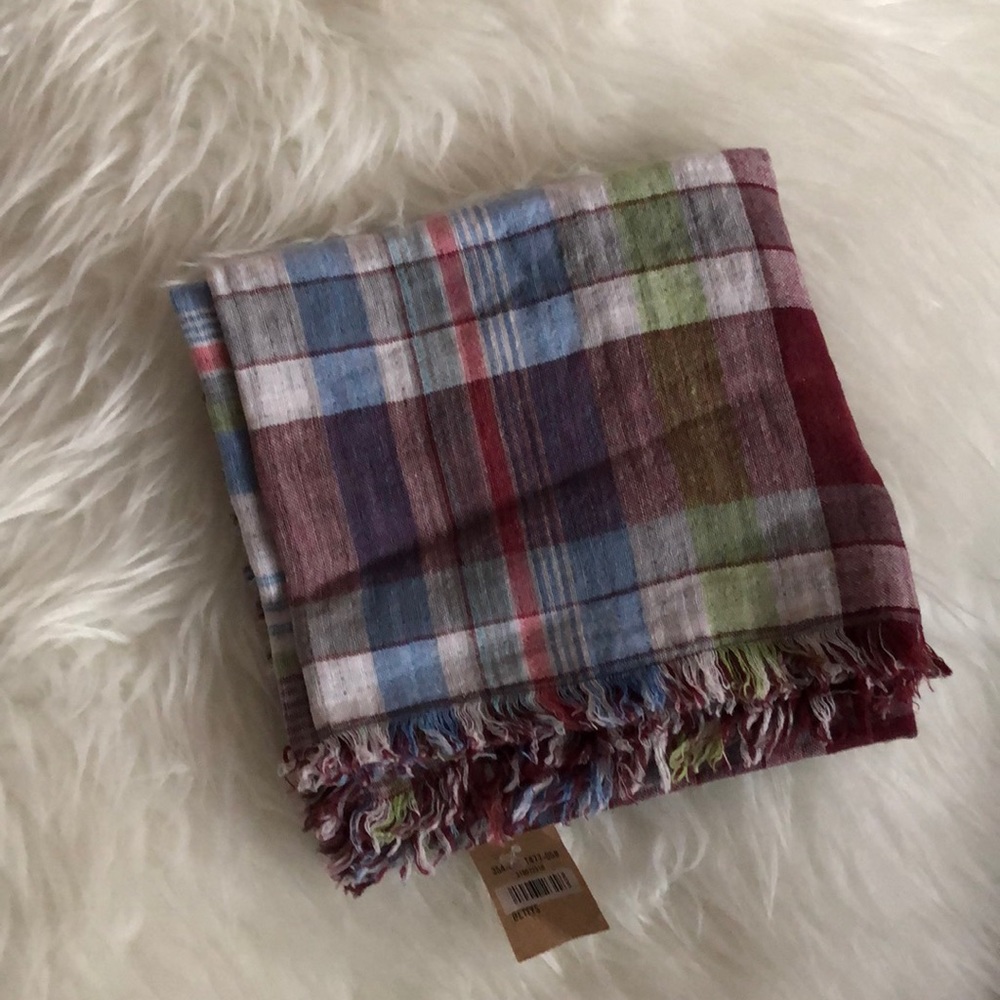 Hollister reversible scarf